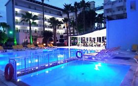 Malibu Resort